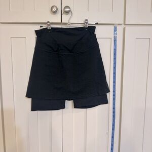 Spanx black workout skirt